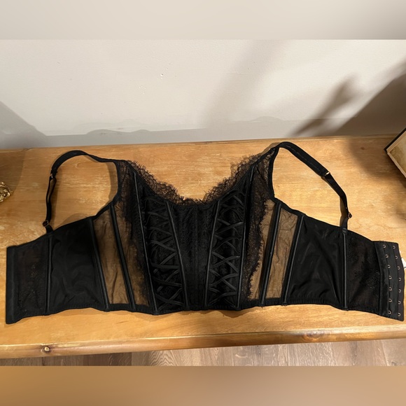 Victoria Secret NWT Black Lace Corset Bustier Top Medium - Picture 5 of 7